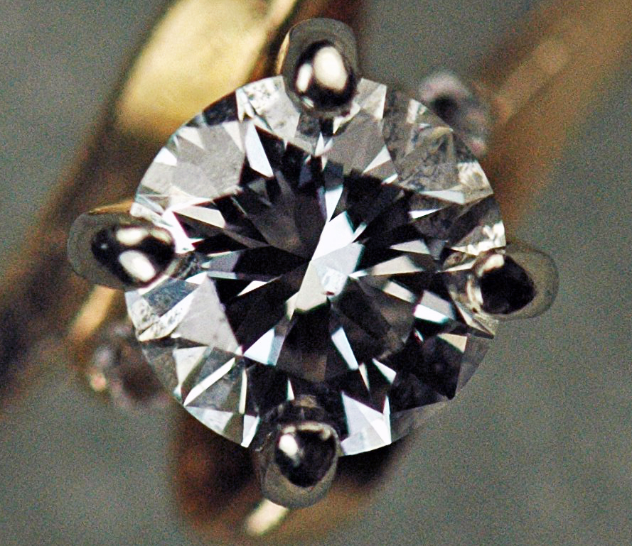 Clear diamond gemstone